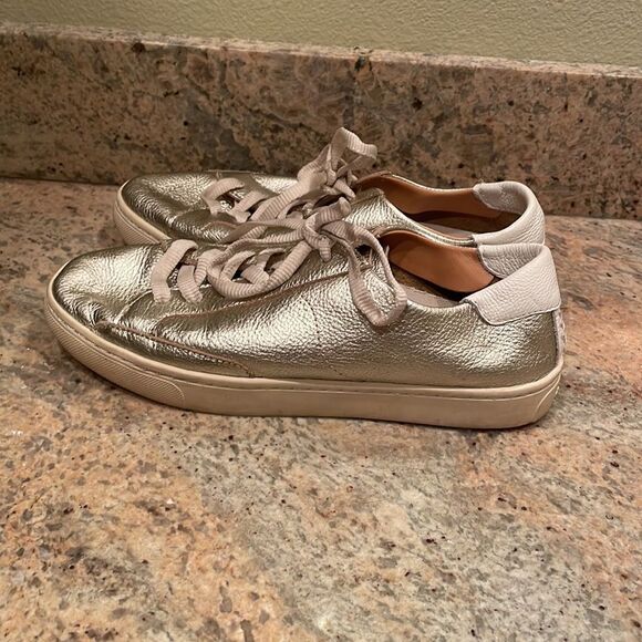 Soludos woman’s gold sparkly tennis shoes - Picture 6 of 14